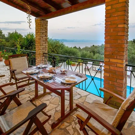 Elia, ,platanos, Paxos Holiday home