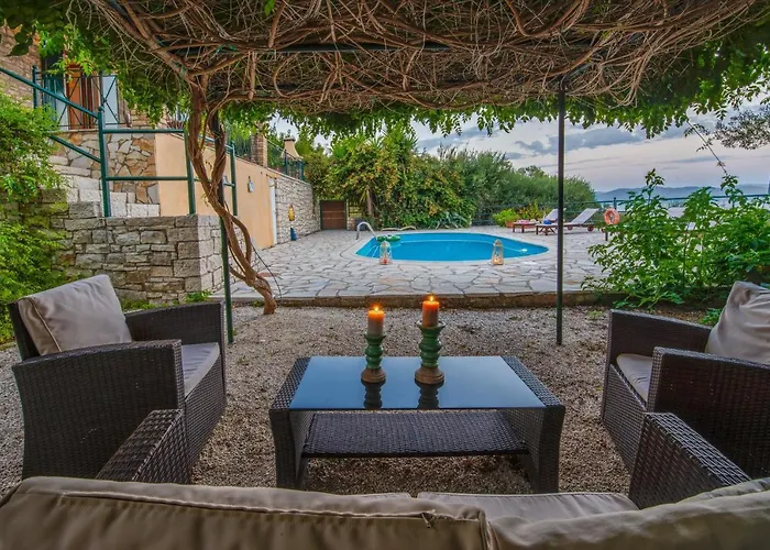 Elia, ,platanos, Paxos 度假居 *
